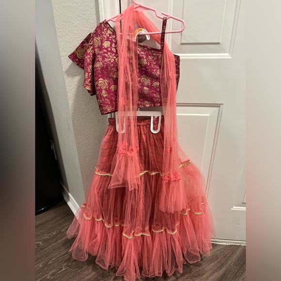 Beautiful net lehenga Indian wear - Picture 2 of 2